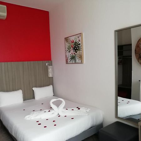 Hotel De Champagne Angers Exterior foto