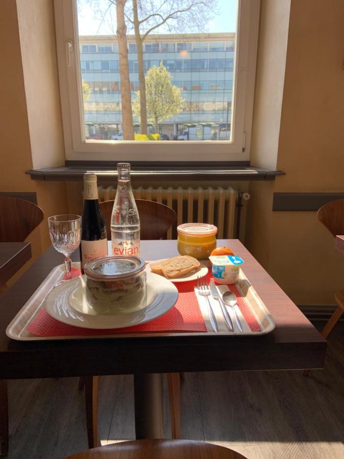 Hotel De Champagne Angers Exterior foto
